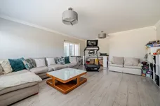 Moreland Drive, Gerrards Cross, SL9 photo 9