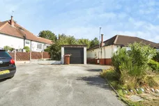 Mavis Avenue, Leeds