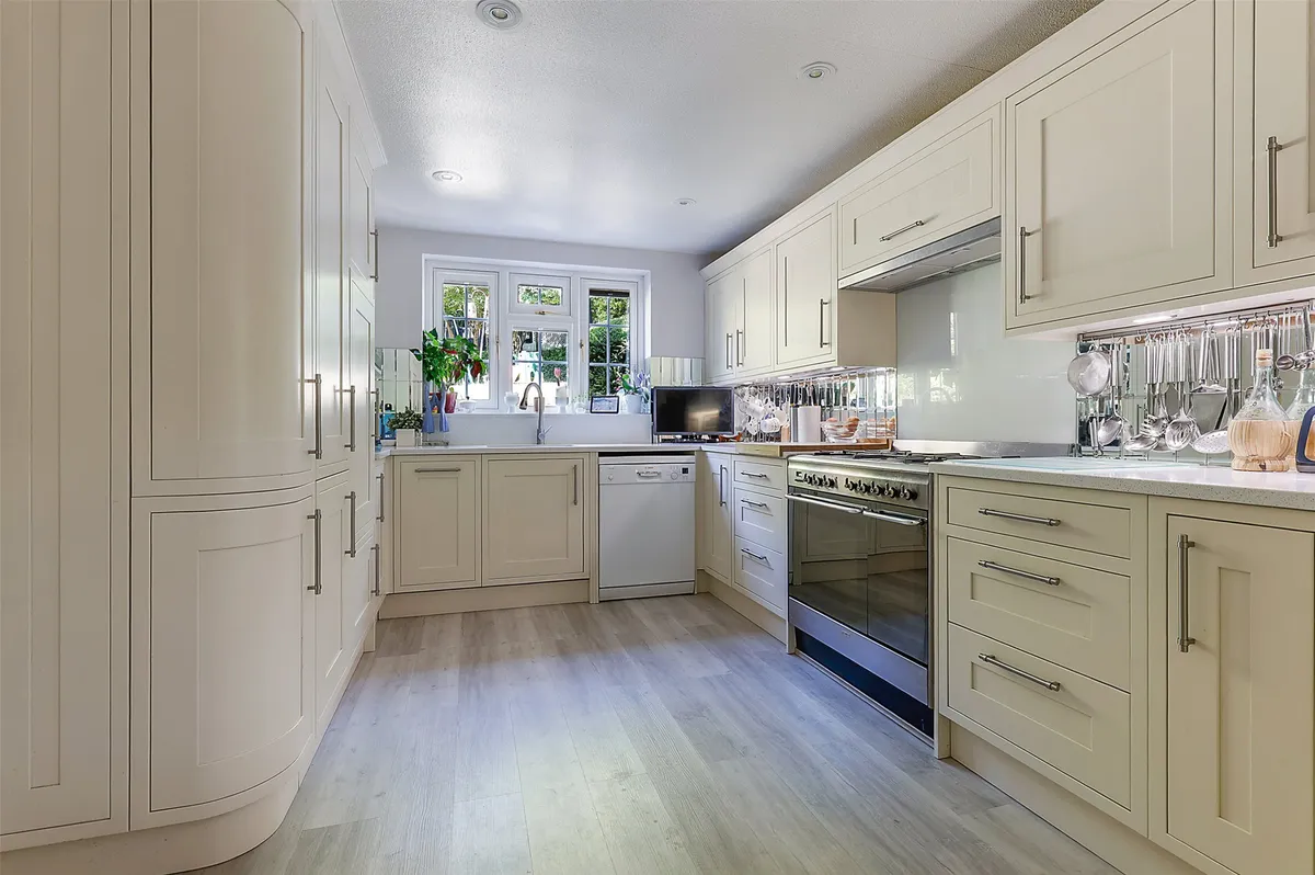 Downs Way, Tadworth, Surrey, KT20