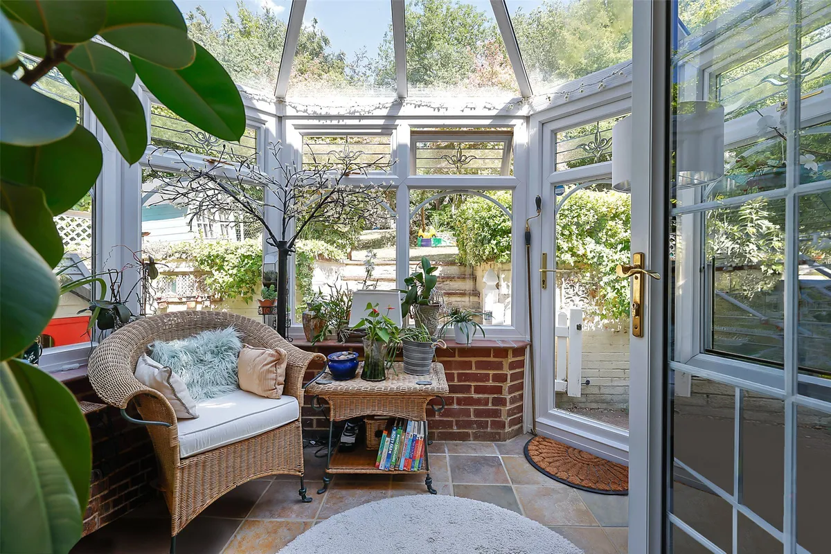 Downs Way, Tadworth, Surrey, KT20