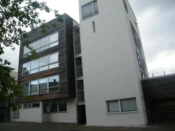 Lanark Street, Glasgow Green, G1