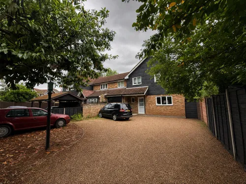 High Street, Roydon, HARLOWphoto