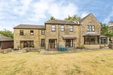 Leas Gardens, Jackson Bridge, Holmfirth