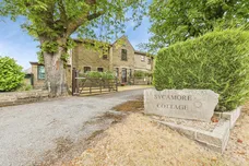Leas Gardens, Jackson Bridge, Holmfirth