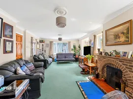 Horsham Road, Beare Green, Dorking thumb 3