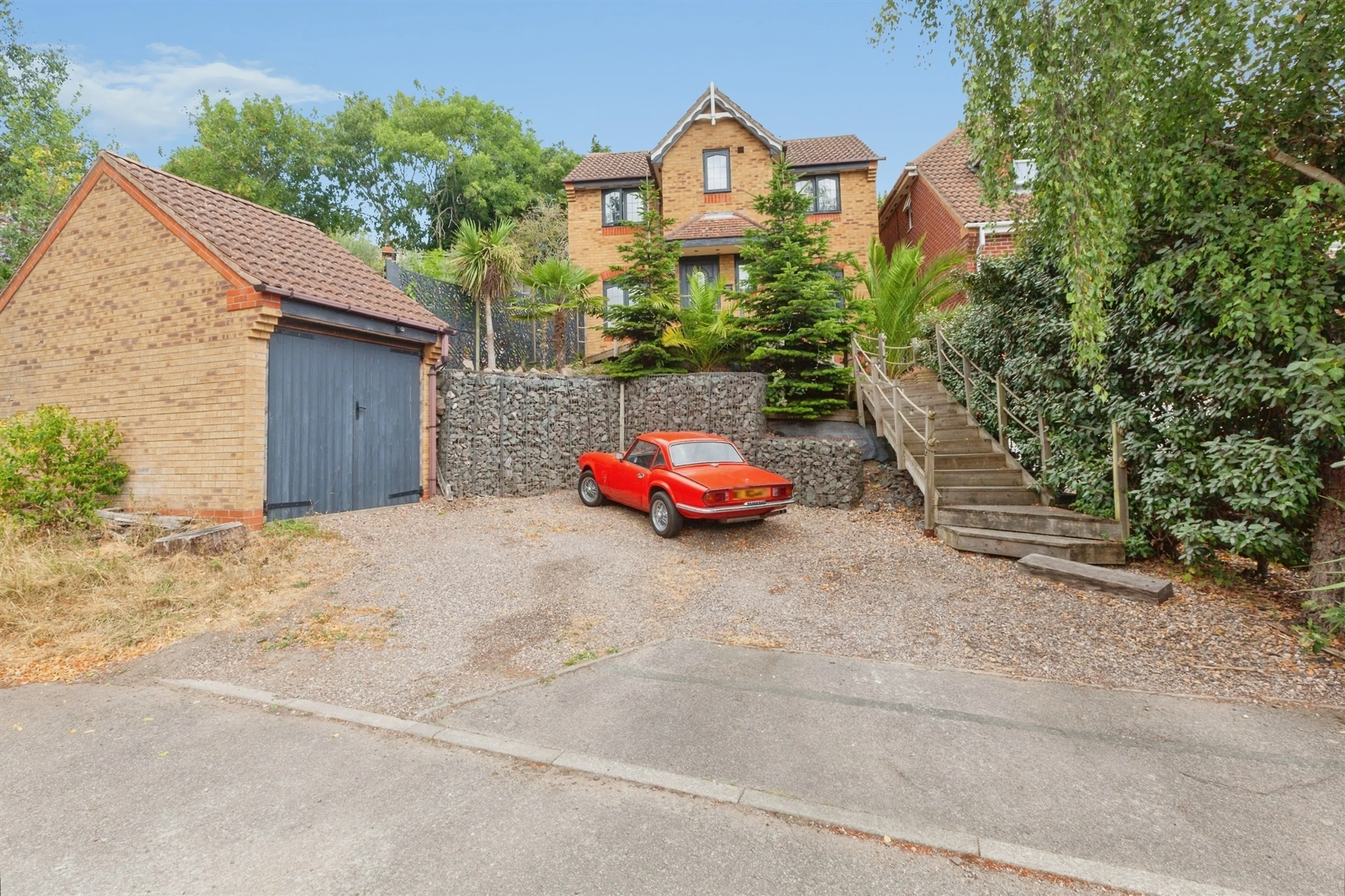 Property photo 0