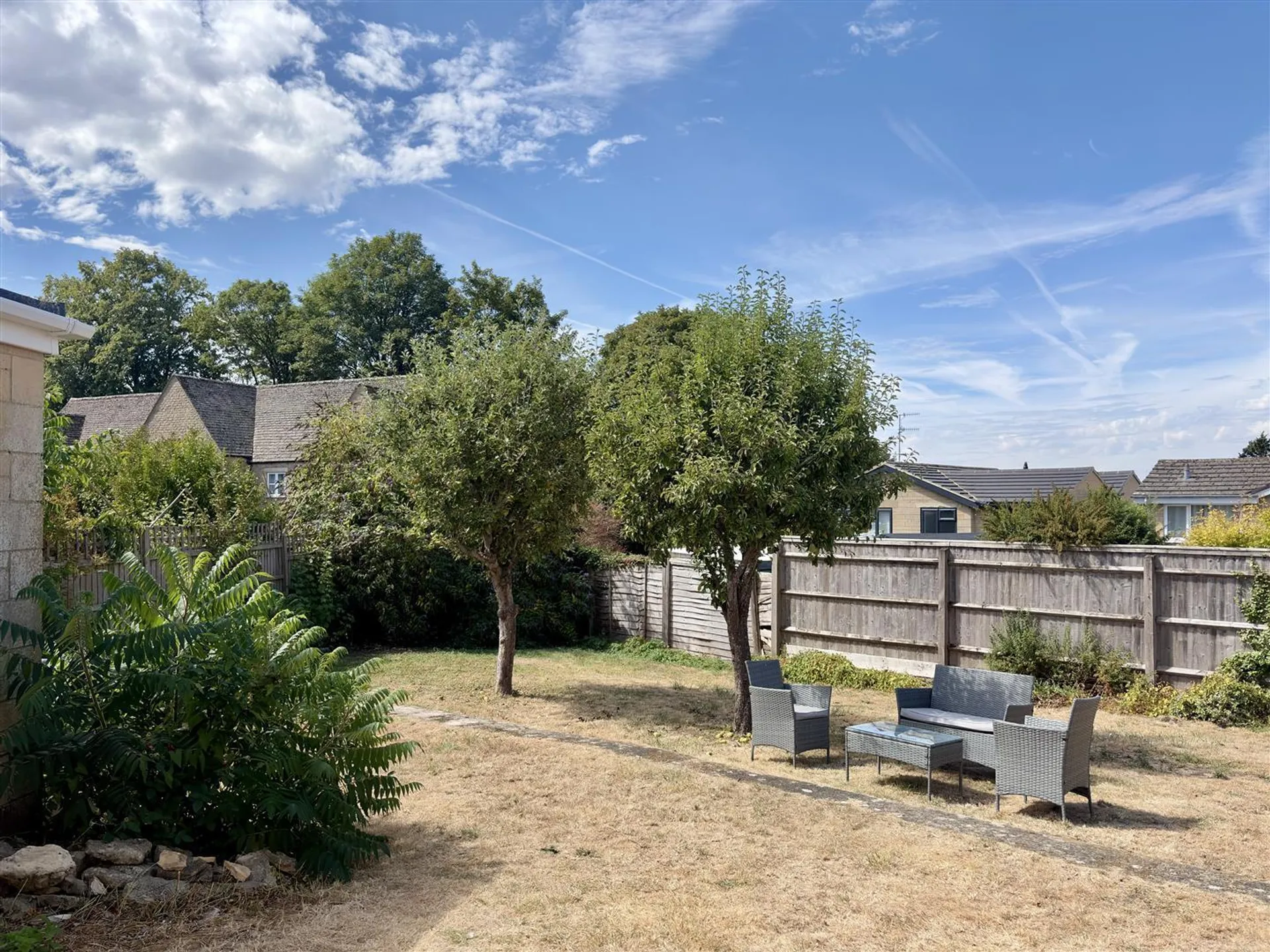 Property photo top 1