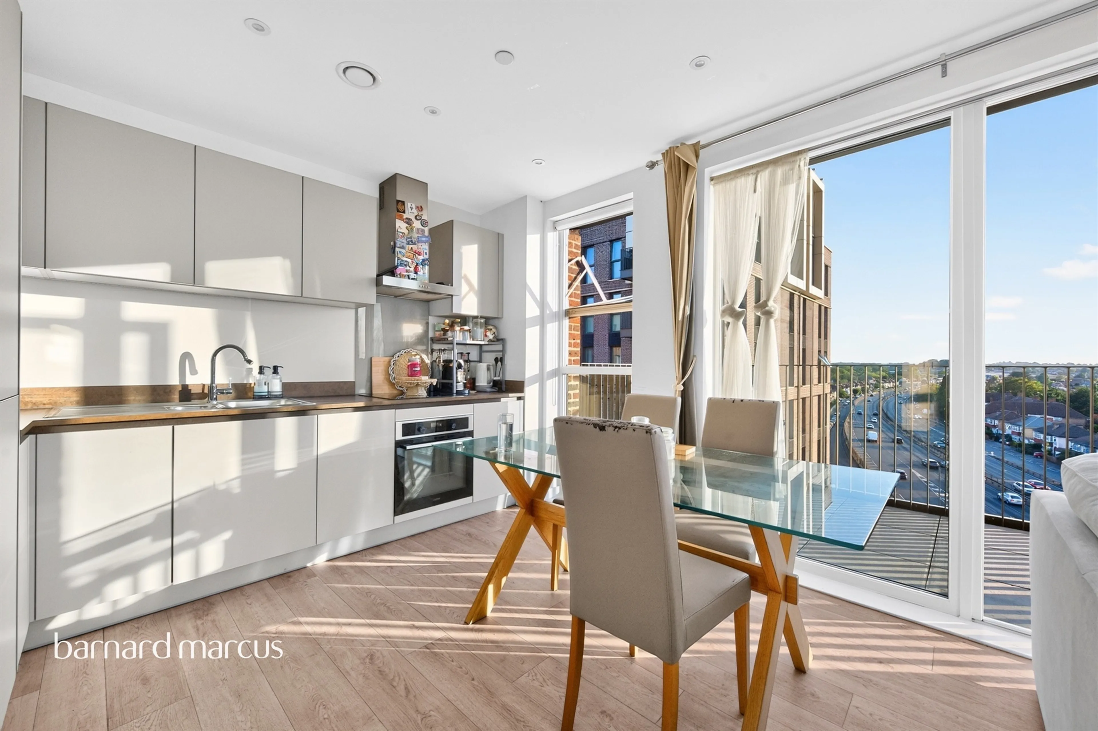 Property at Lansdowne Way, Surbiton