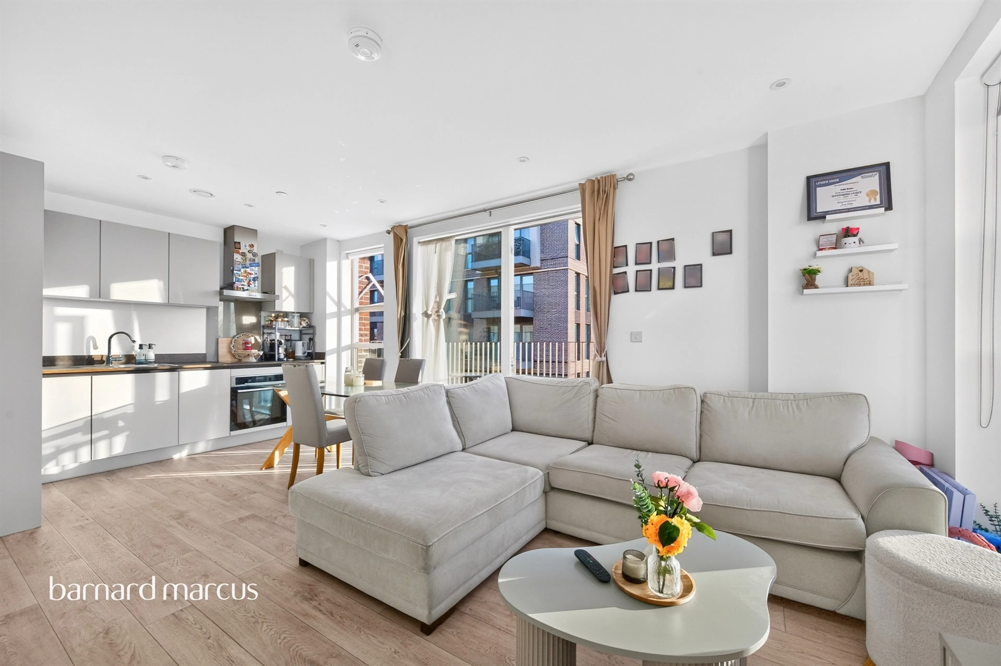 Property at Lansdowne Way, Surbiton