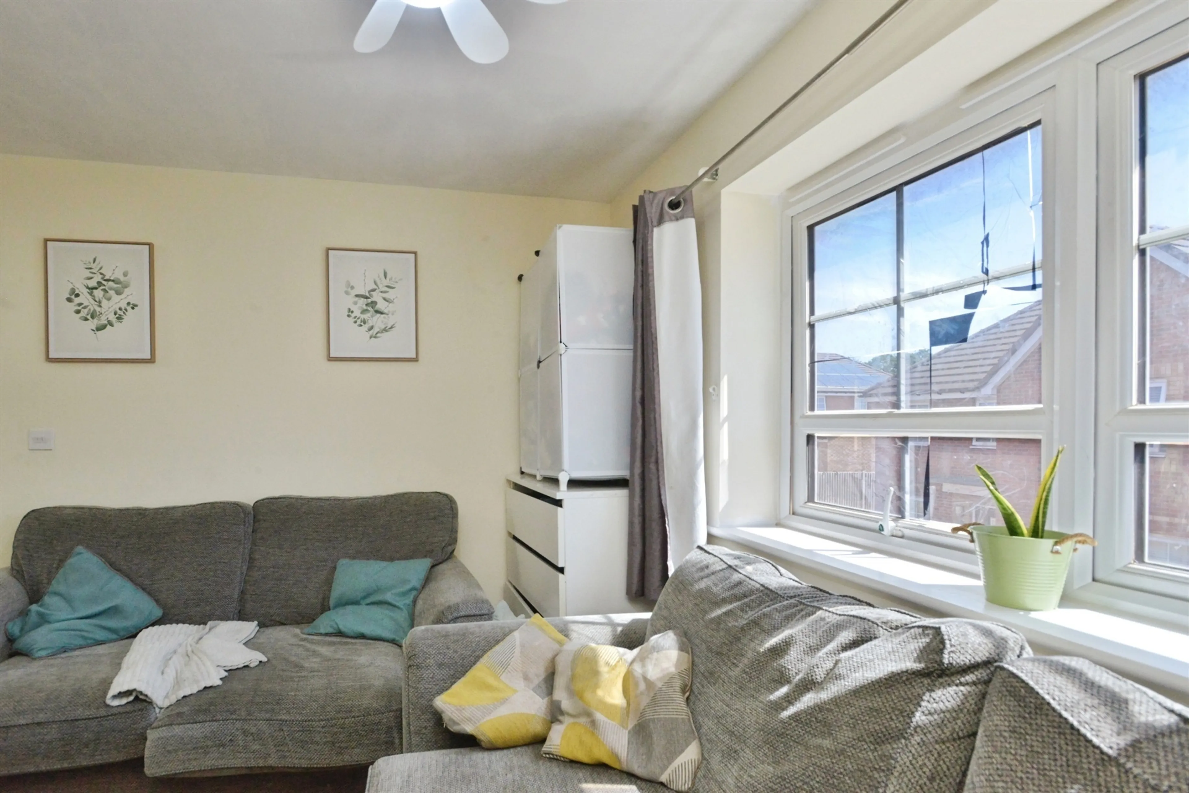 Property at Saturn Avenue, Fairfields, Milton Keynes