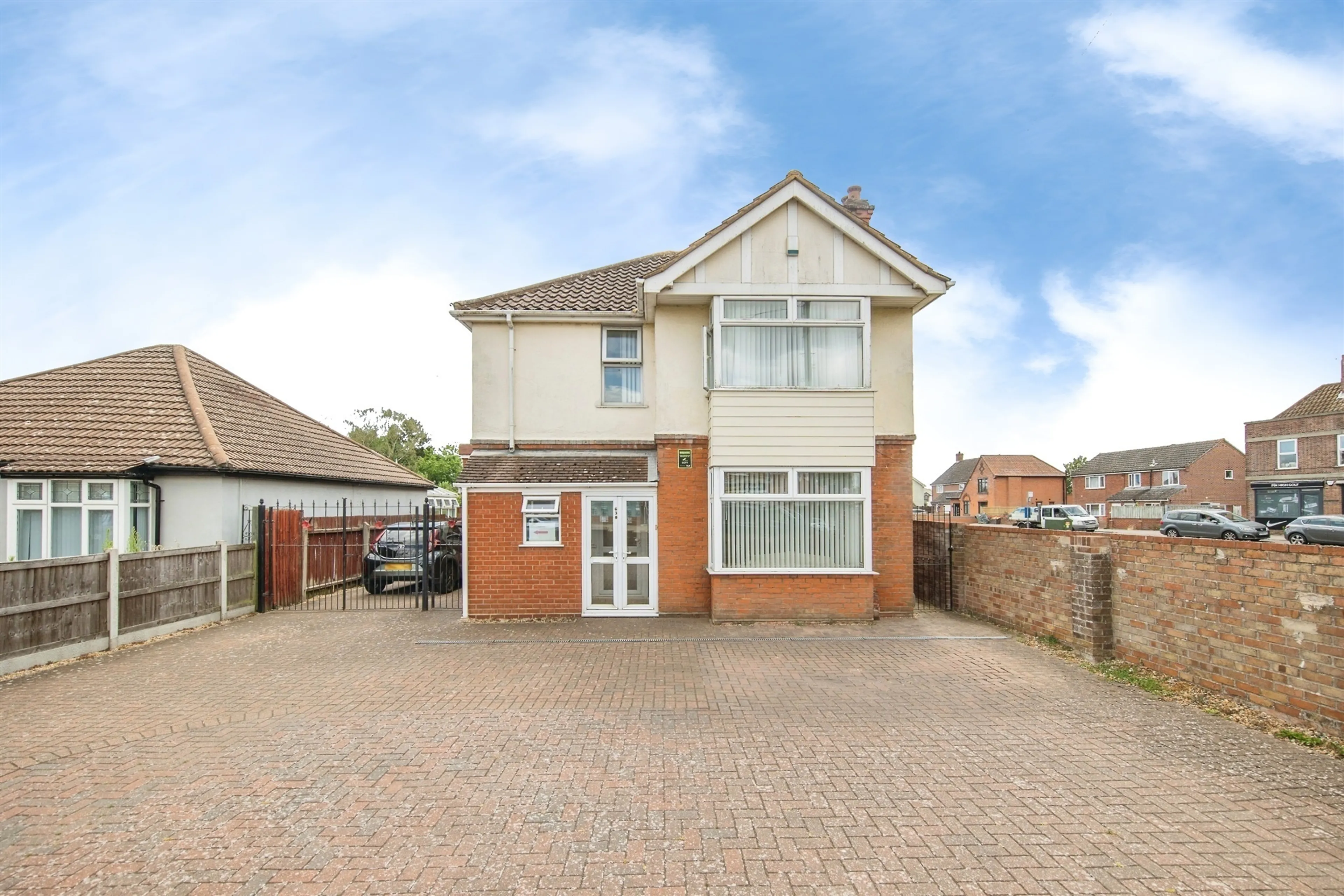 Property photo 0