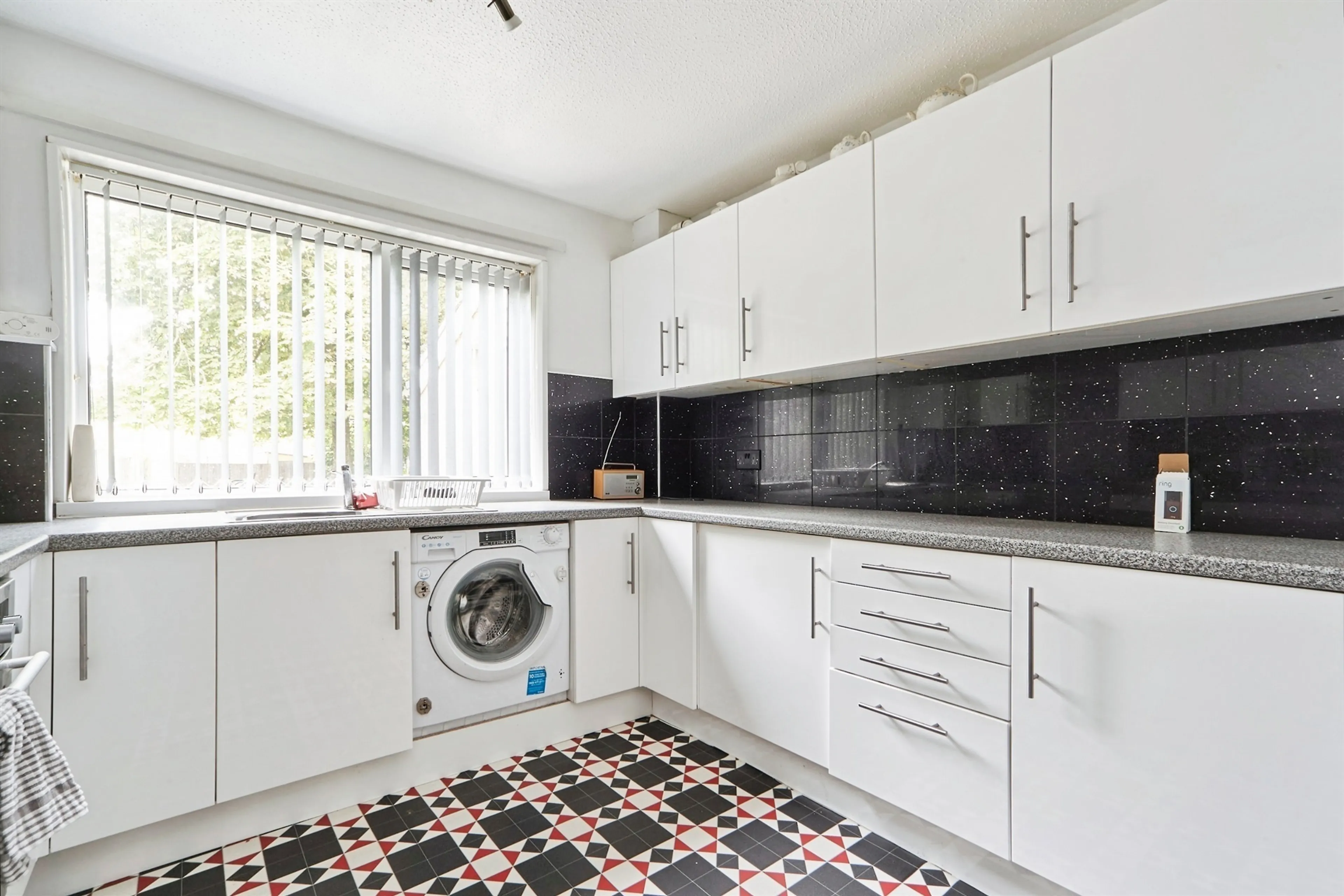Property at Elmhurst Gardens, Leeds