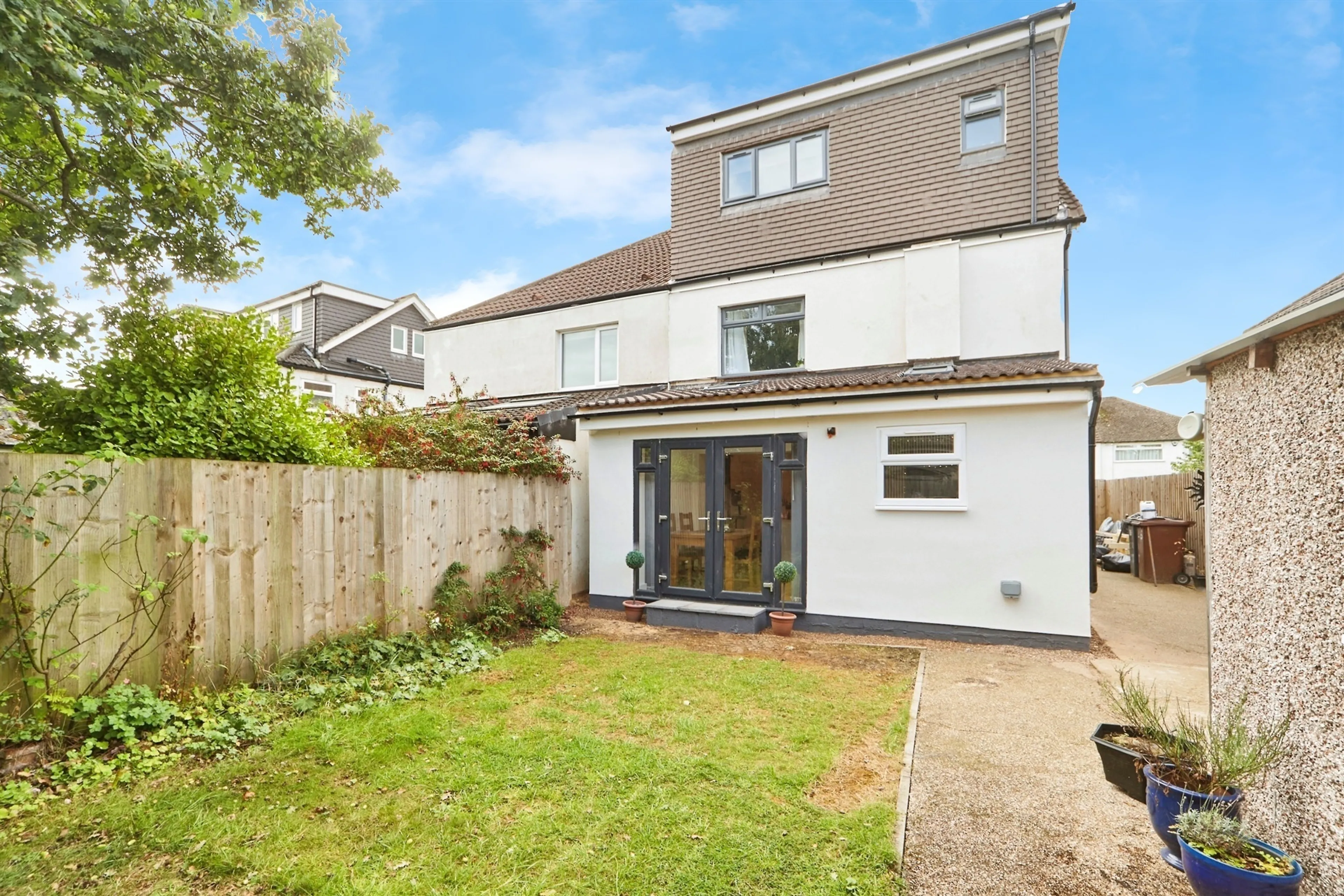 Property at Buckstone Oval, Leeds