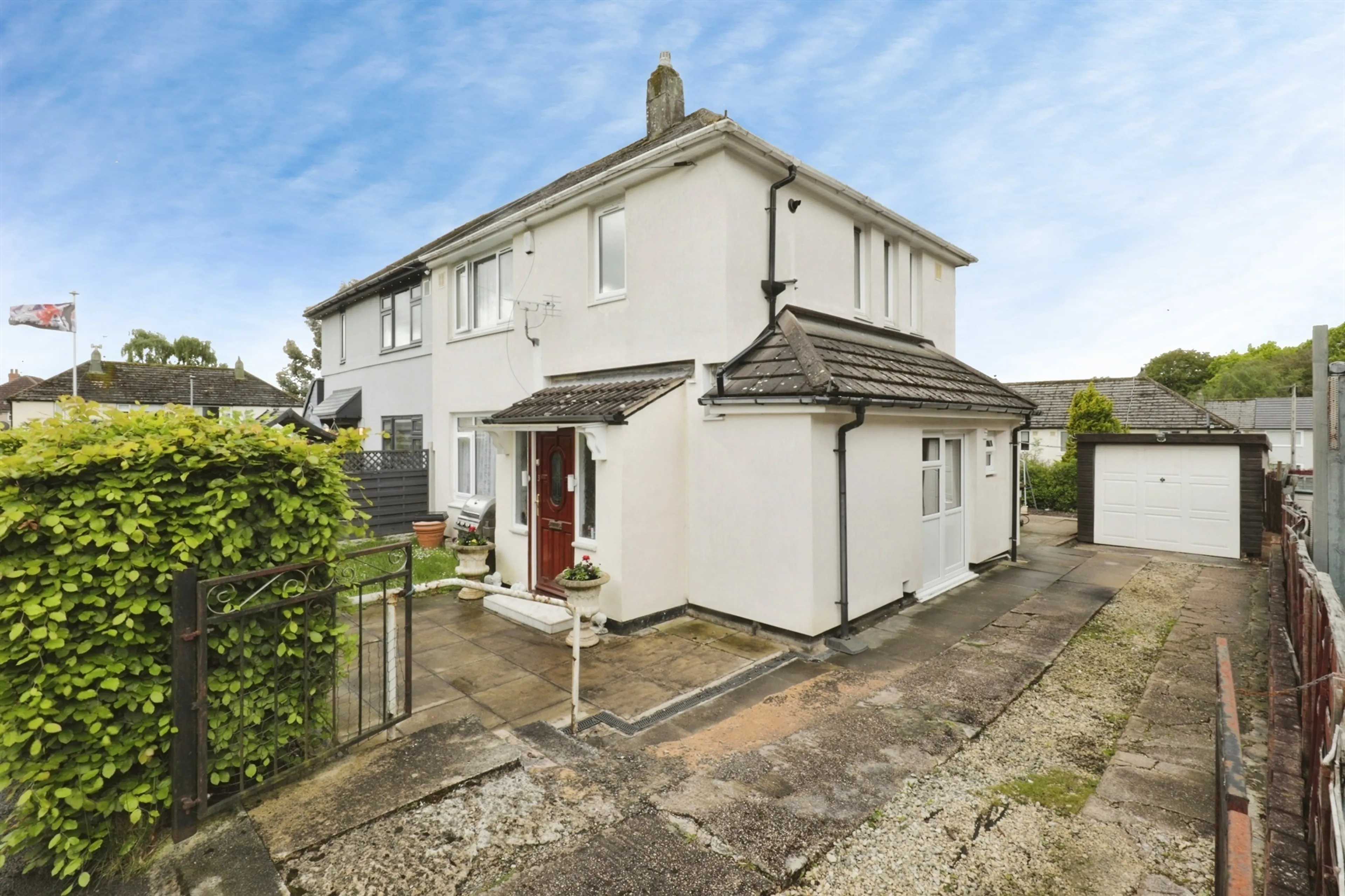 Property at Deanswood Place, Leeds