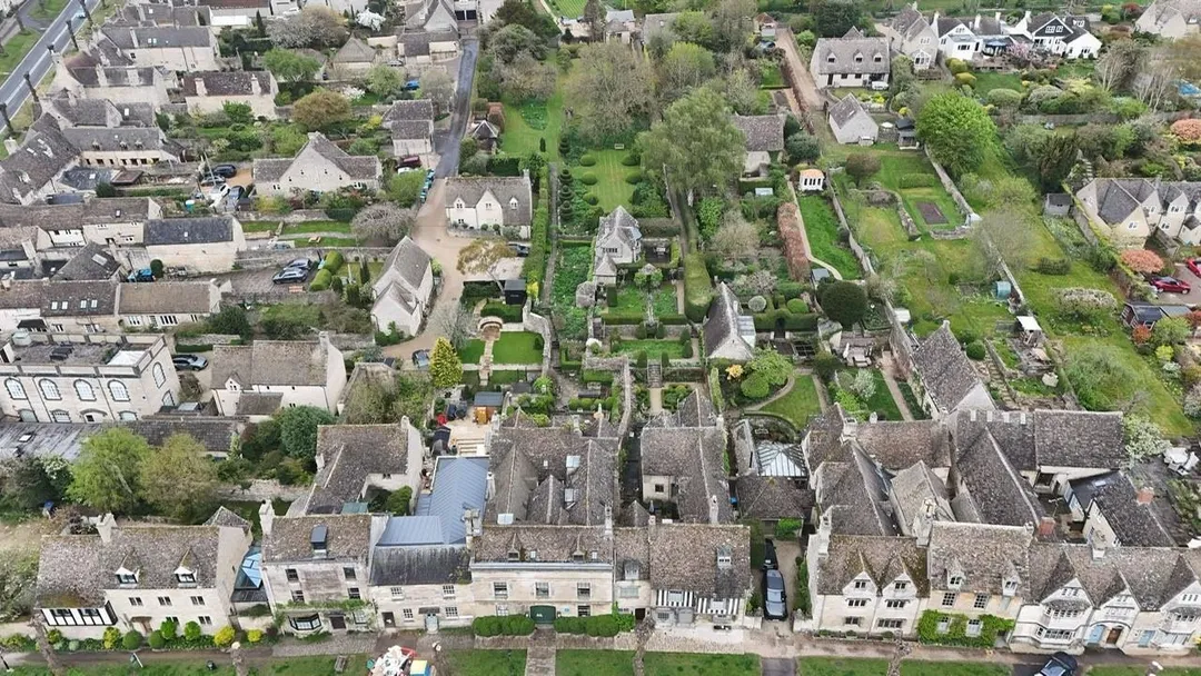 https://mr0.homeflow-assets.co.uk/files/photo/image/48081/6616/_x_/6B1VhMQPG0iANlXw2cGgPQ.jpg