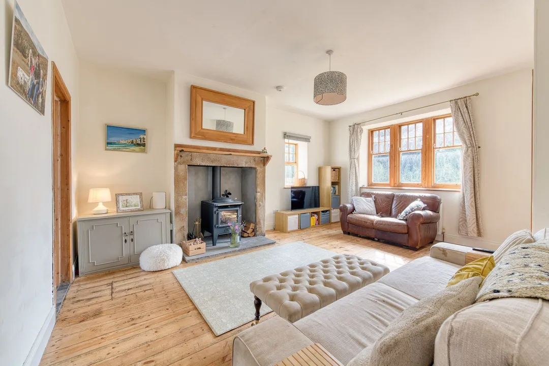 https://mr0.homeflow-assets.co.uk/files/photo/image/48081/7336/_x_/DSC_5121_HDR-26.jpg