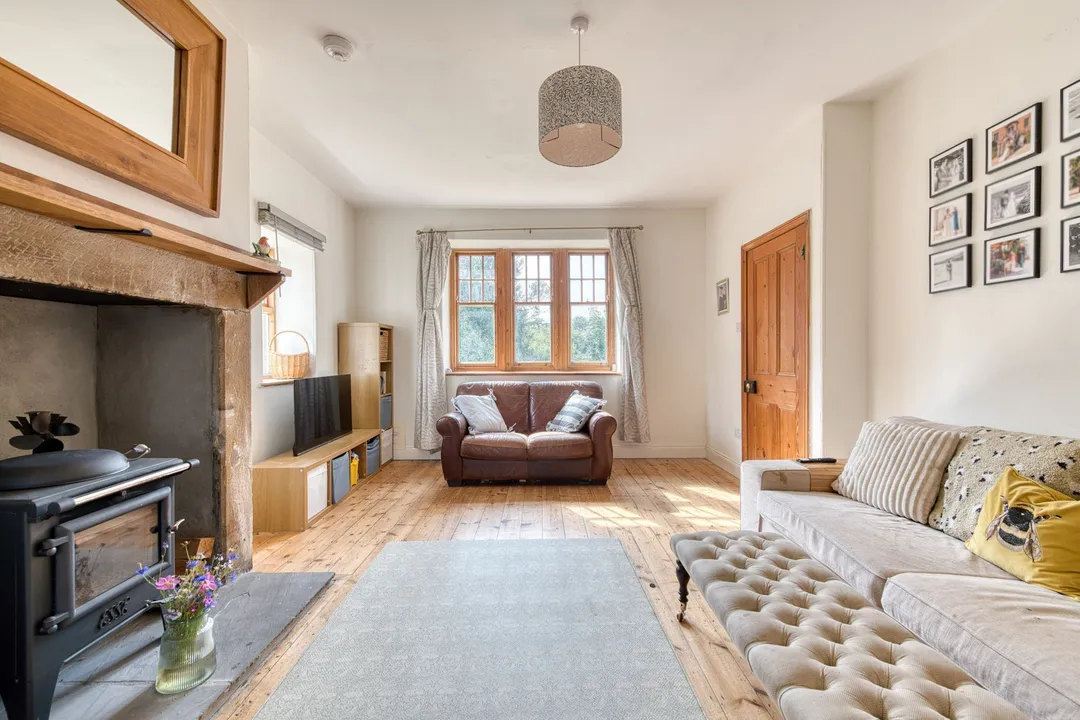 https://mr0.homeflow-assets.co.uk/files/photo/image/48081/7341/_x_/DSC_5128_HDR-27.jpg
