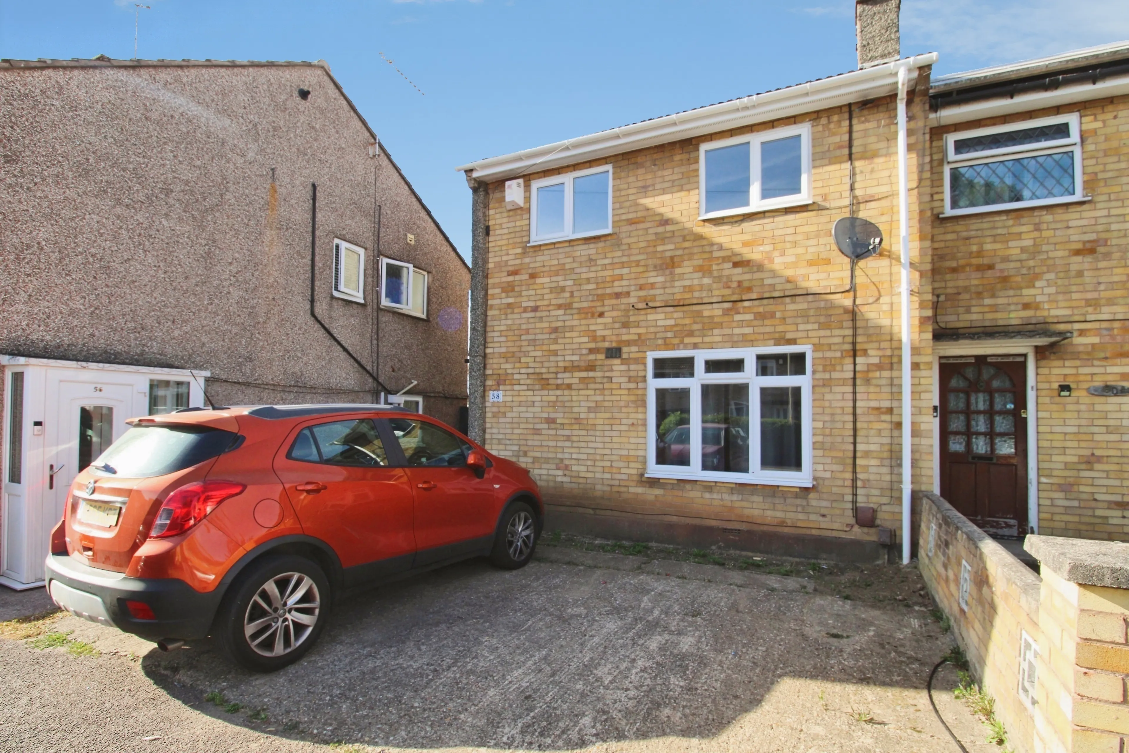 Property photo 0