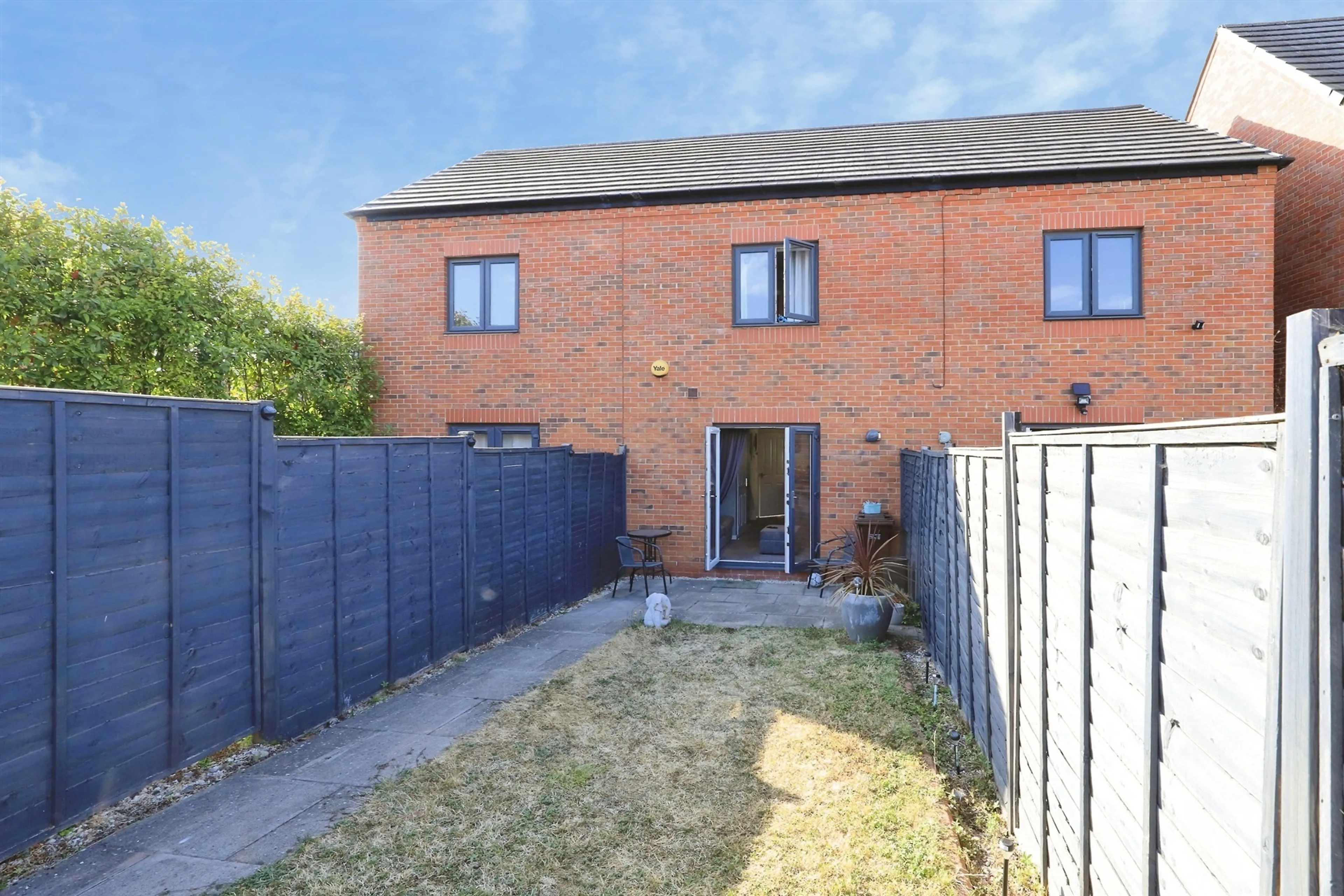Property photo 1