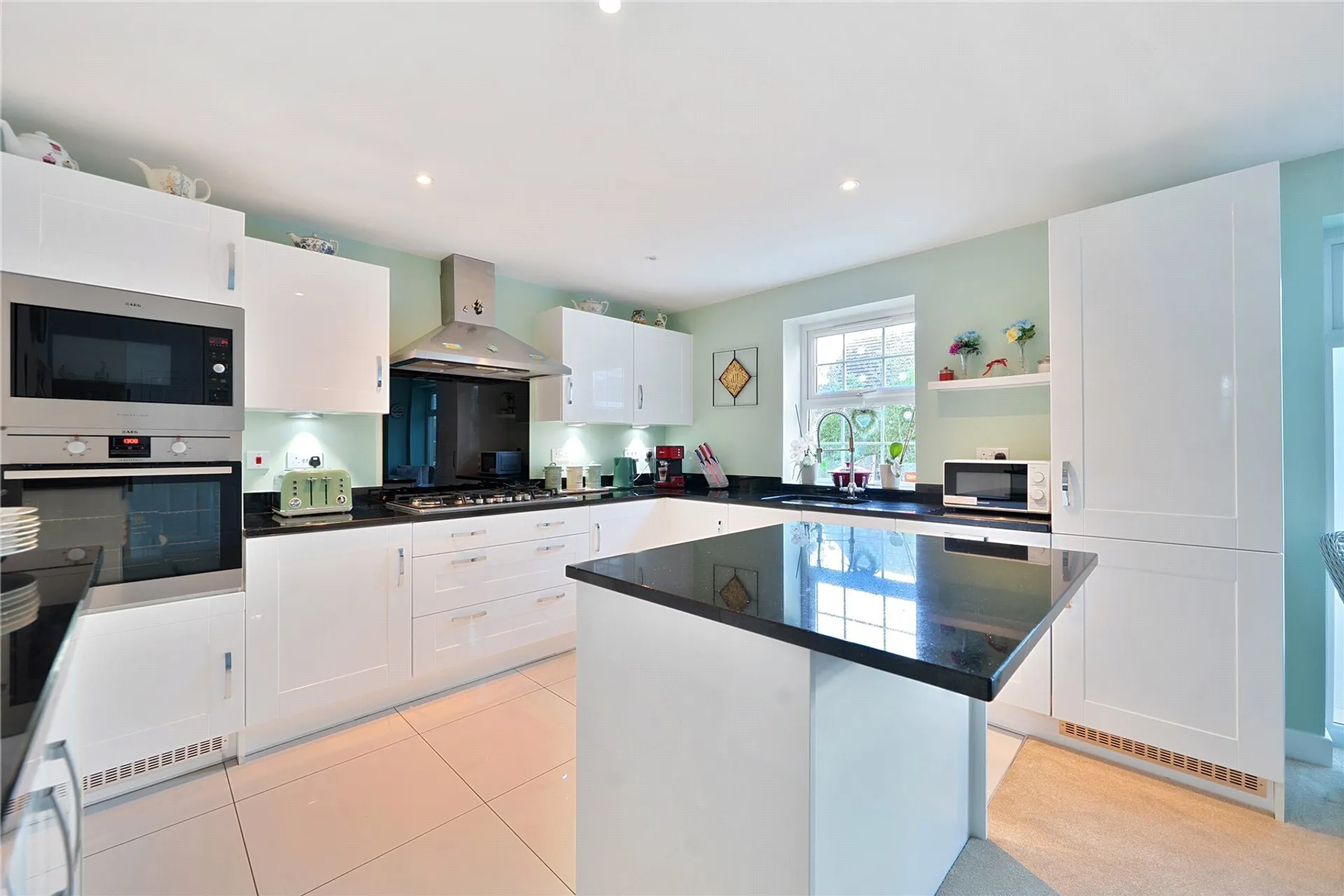 Property photo top 2
