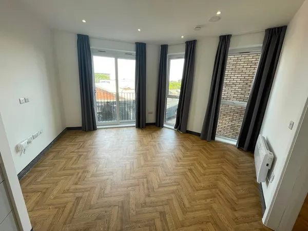 10, Byron Street, Leicester