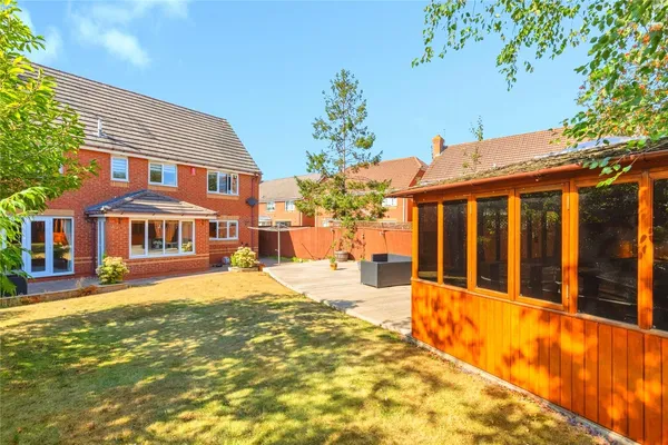 Imogen Gardens, Heathcote, Warwick, W...
