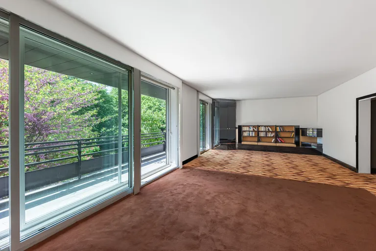 Neuilly-sur-Seine, Hauts-de-Seine, France