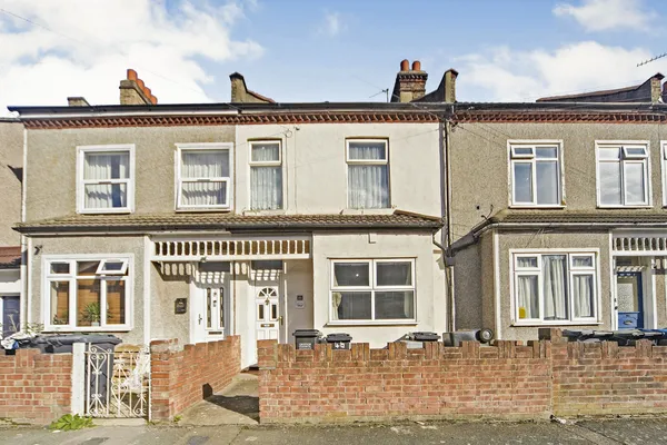 Donald Road, Croydon, CR0