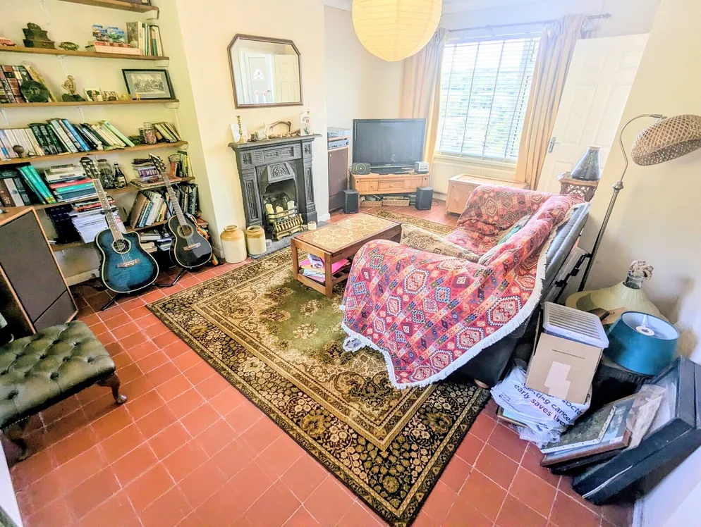 Property carousel item 5