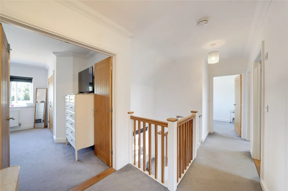 Property carousel item 26