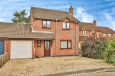 Two Fields Way, Bawdeswell, Dereham