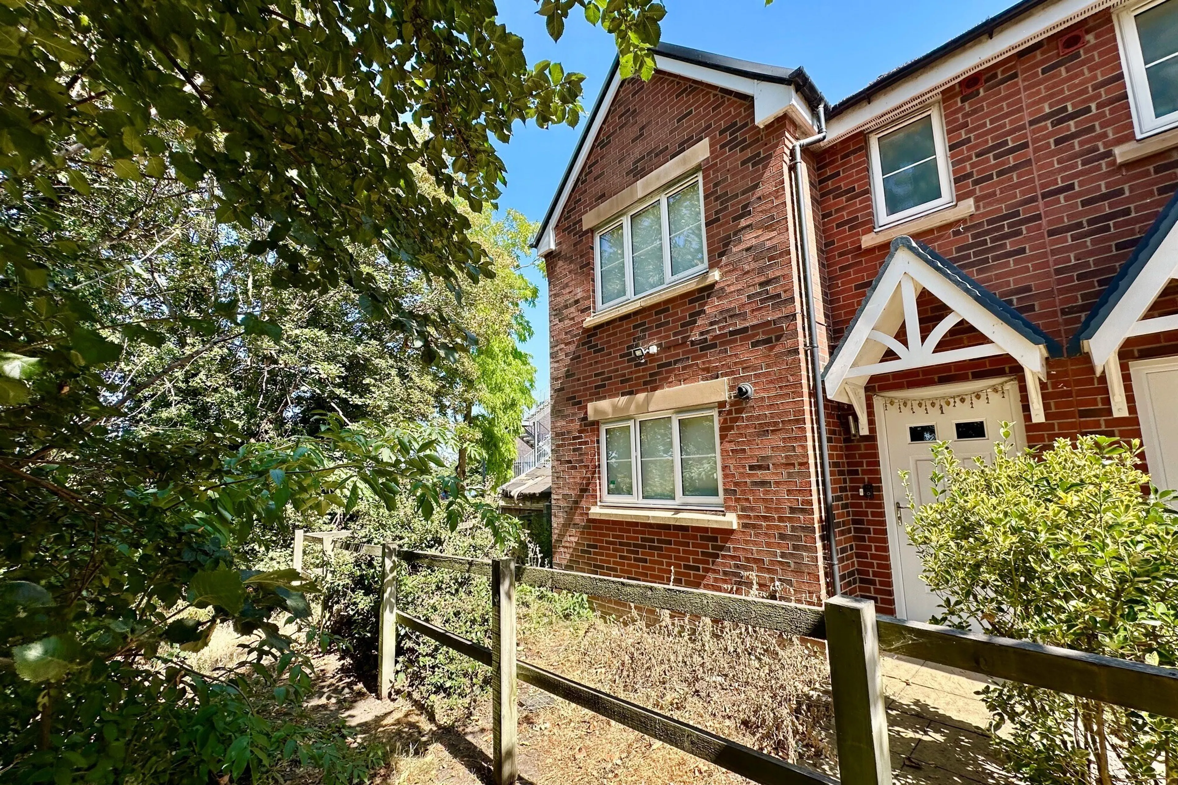 Property at Woodend Close, Grays