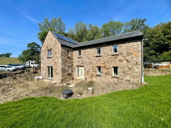 Preston New Road, Samlesbury, Preston...