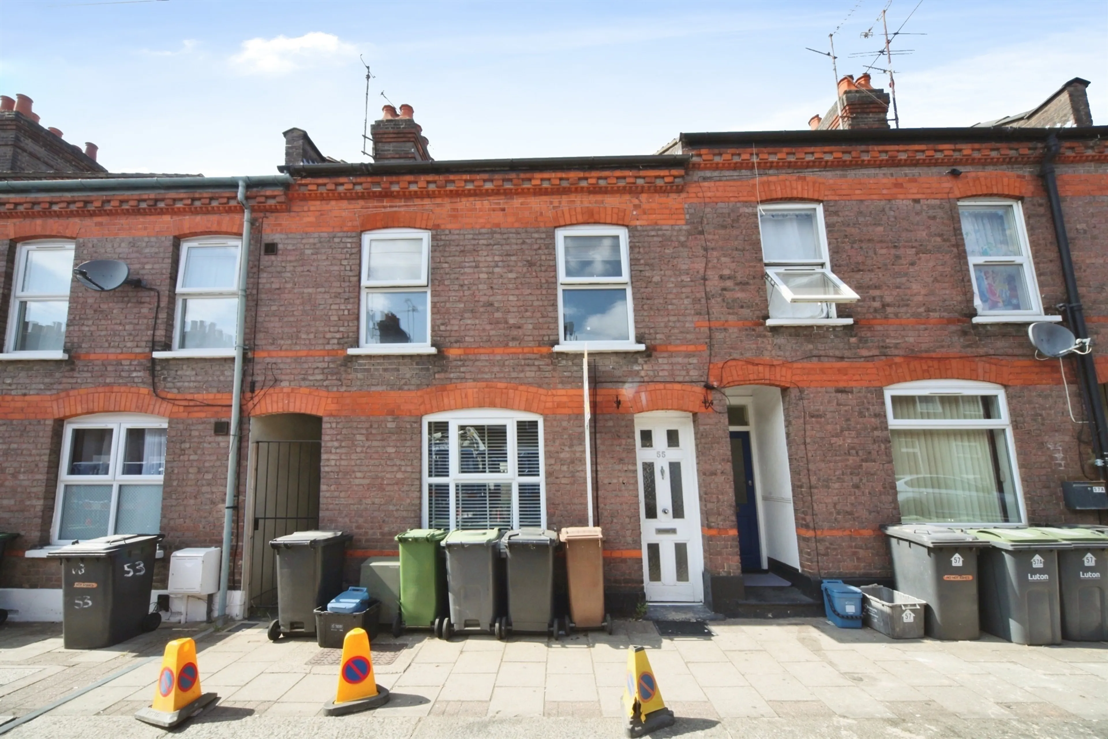 Property photo 0