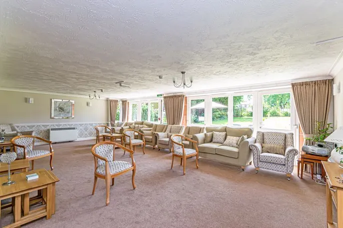 Property carousel image 14