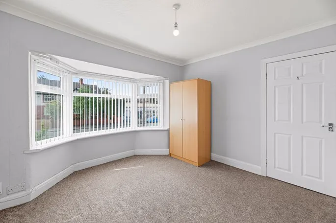 Property carousel image 10