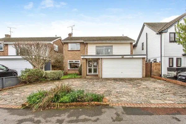 Plymtree, Thorpe Bay, SOUTHEND-ON-SEA...