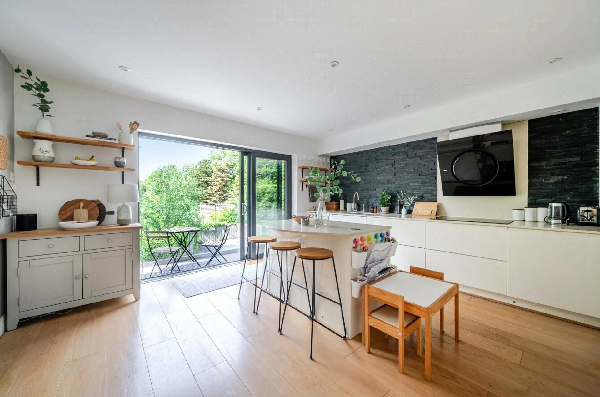 Property photo top 3