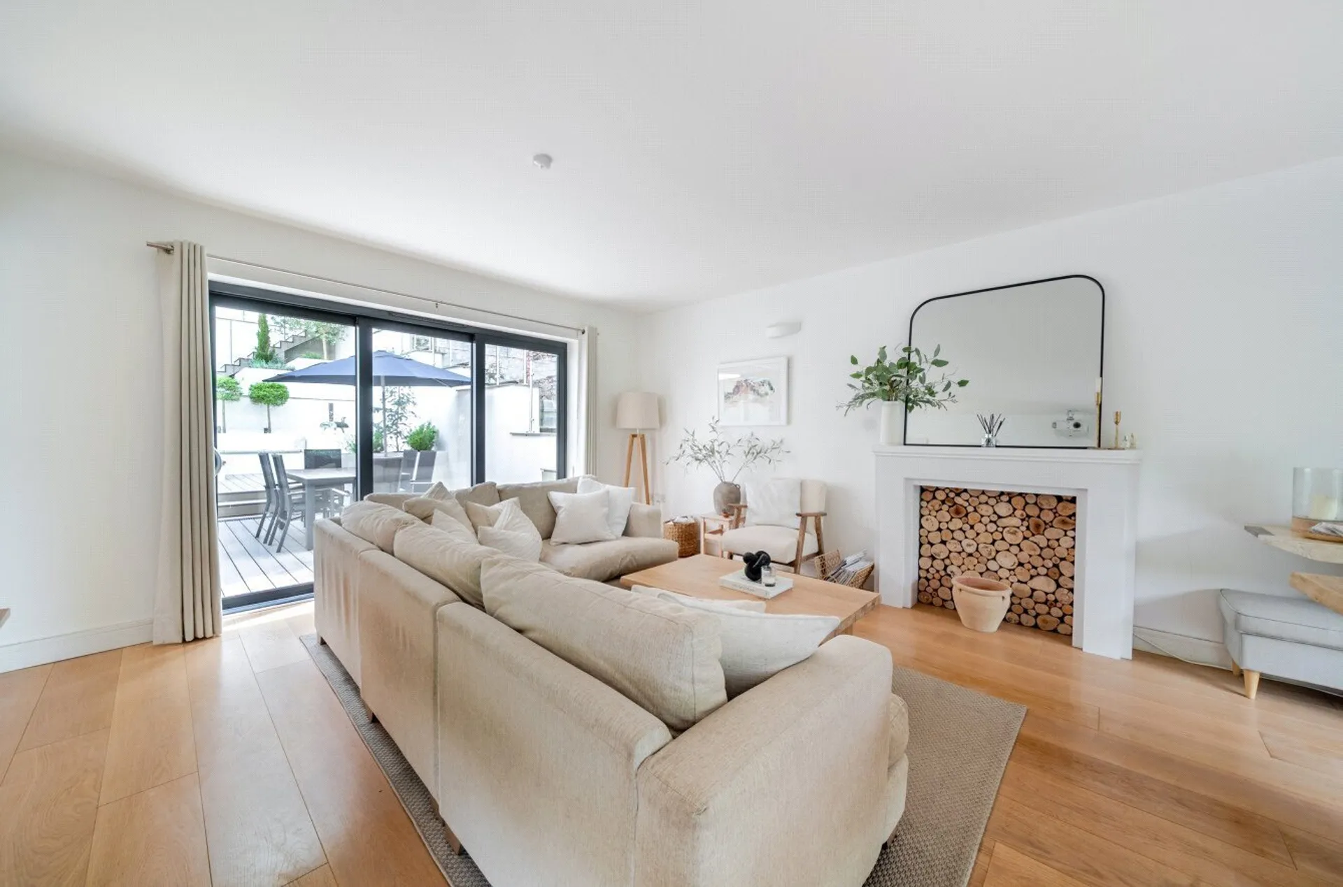 Property photo top 3