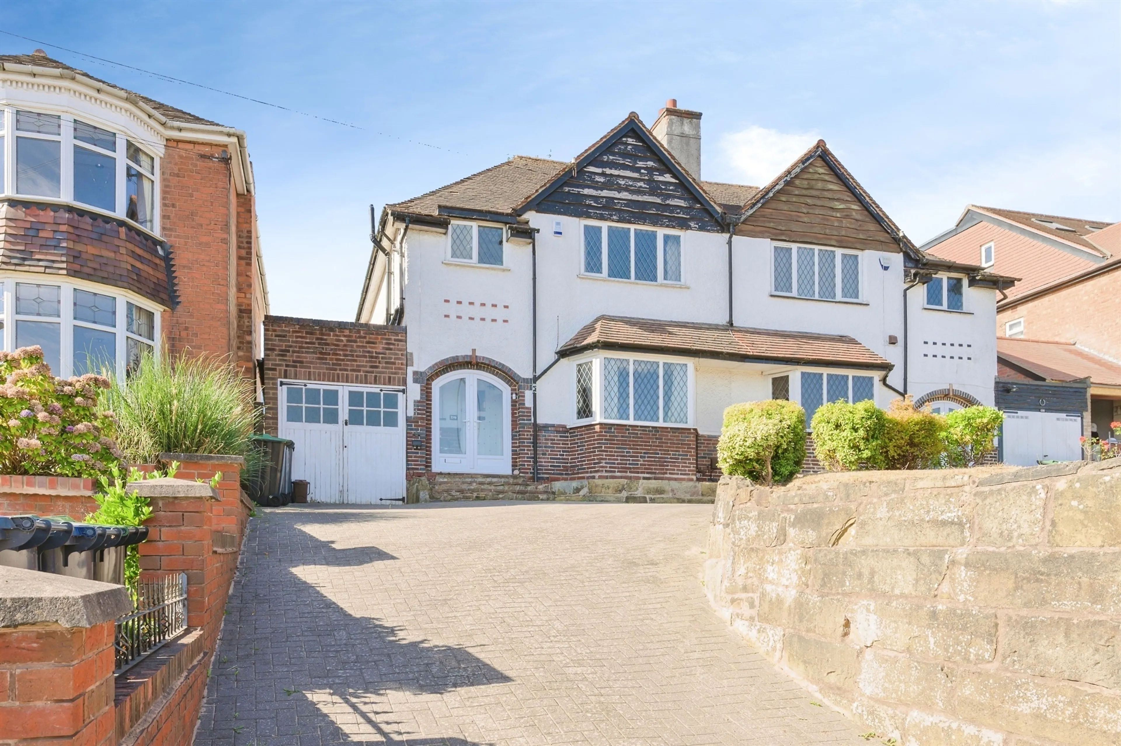 Property photo 0