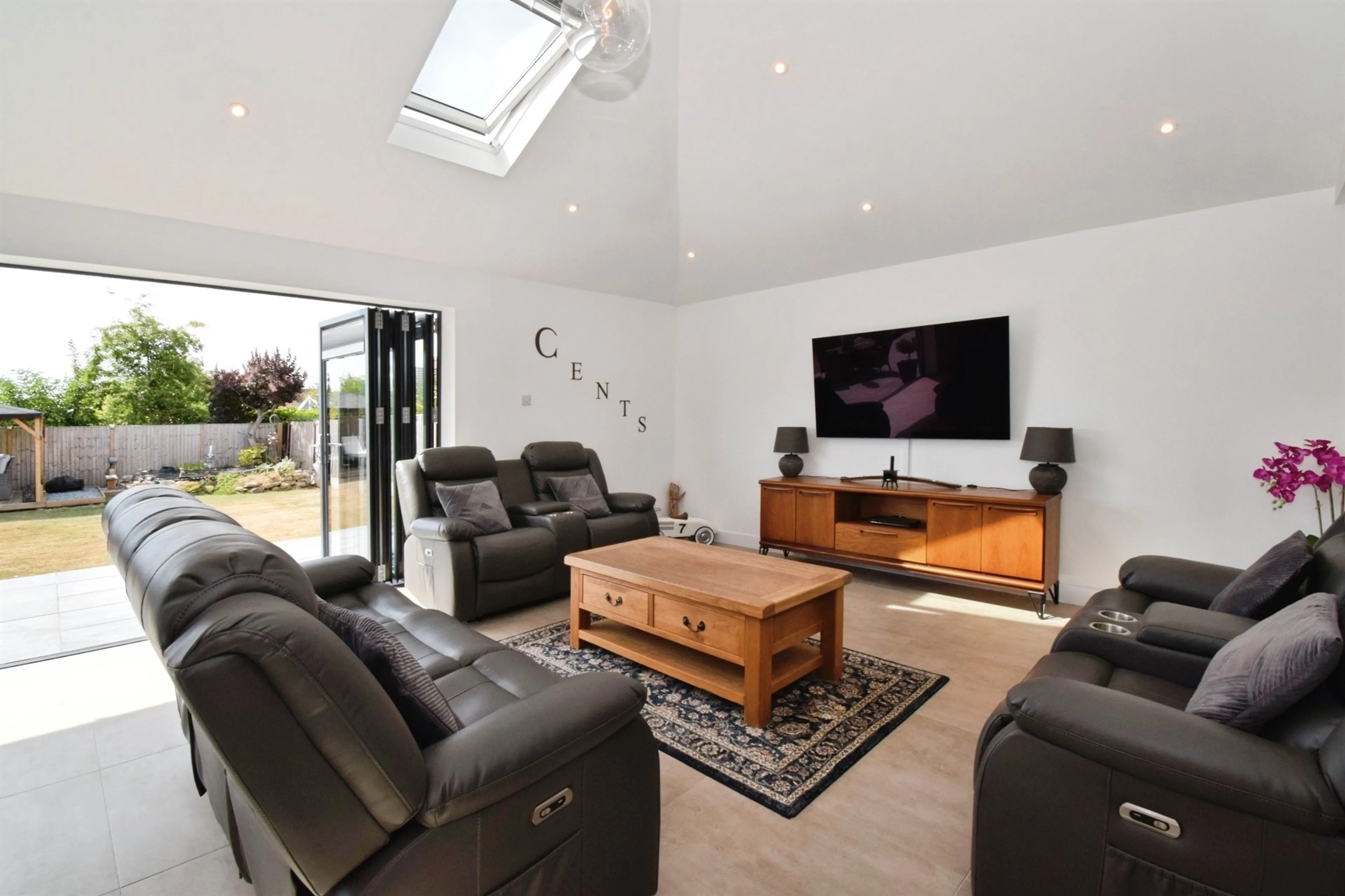 Property at Coverside Road, Great Glen, Leicester