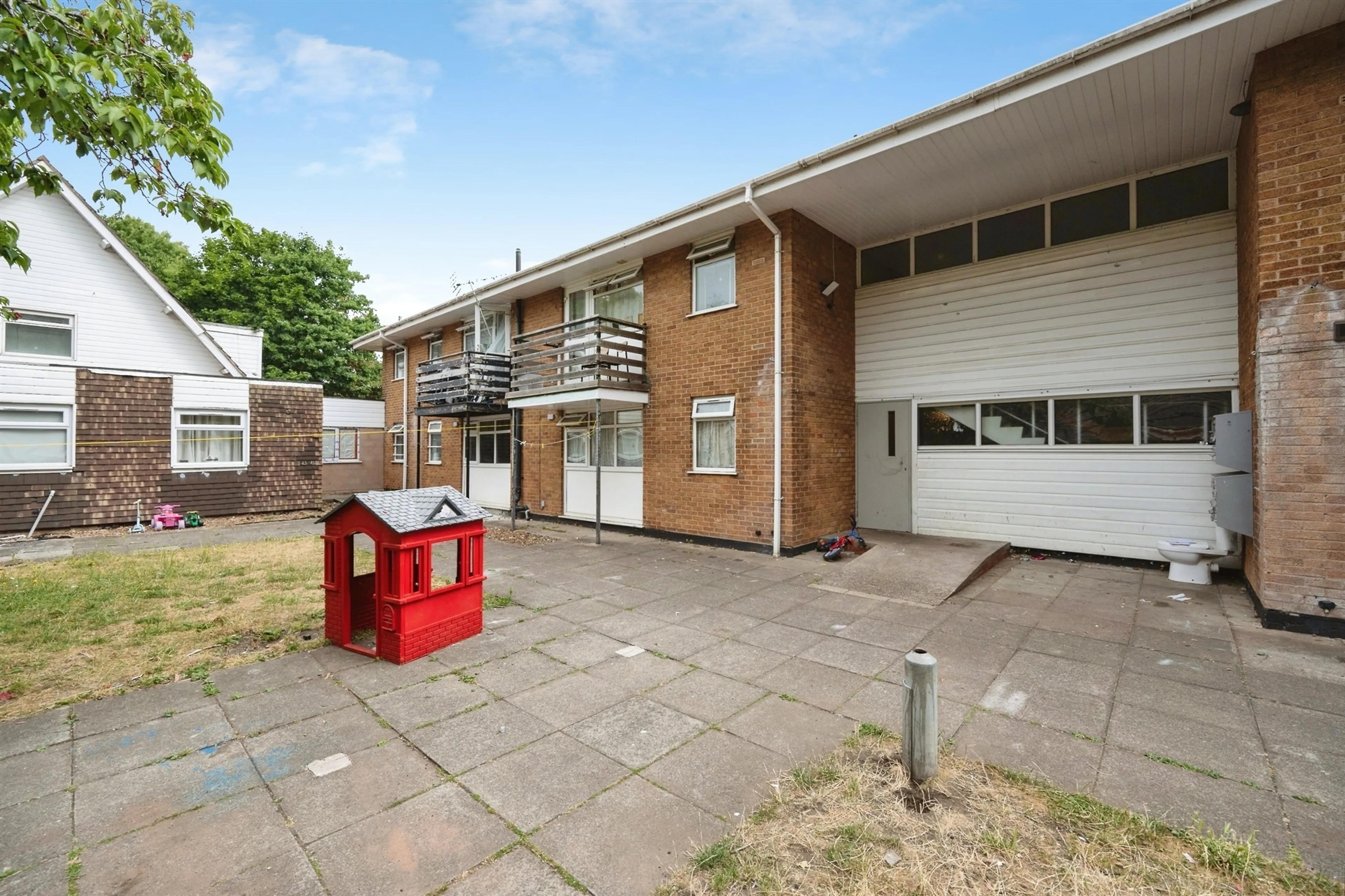 Property photo 0