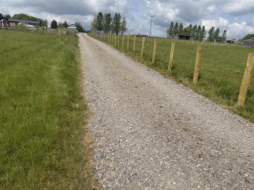 https://mr0.homeflow-assets.co.uk/files/photo/image/48090/1372/_x_/LqztxMgBokS-Iv35hVbtqA.jpg
