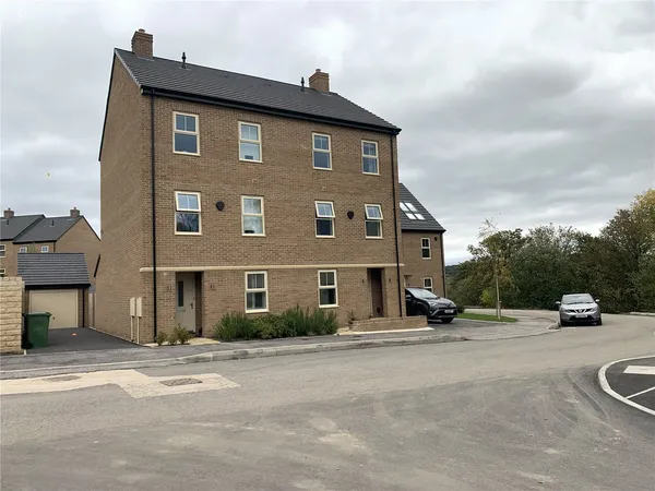 Comley Crescent, Chesterfield, Derbys...