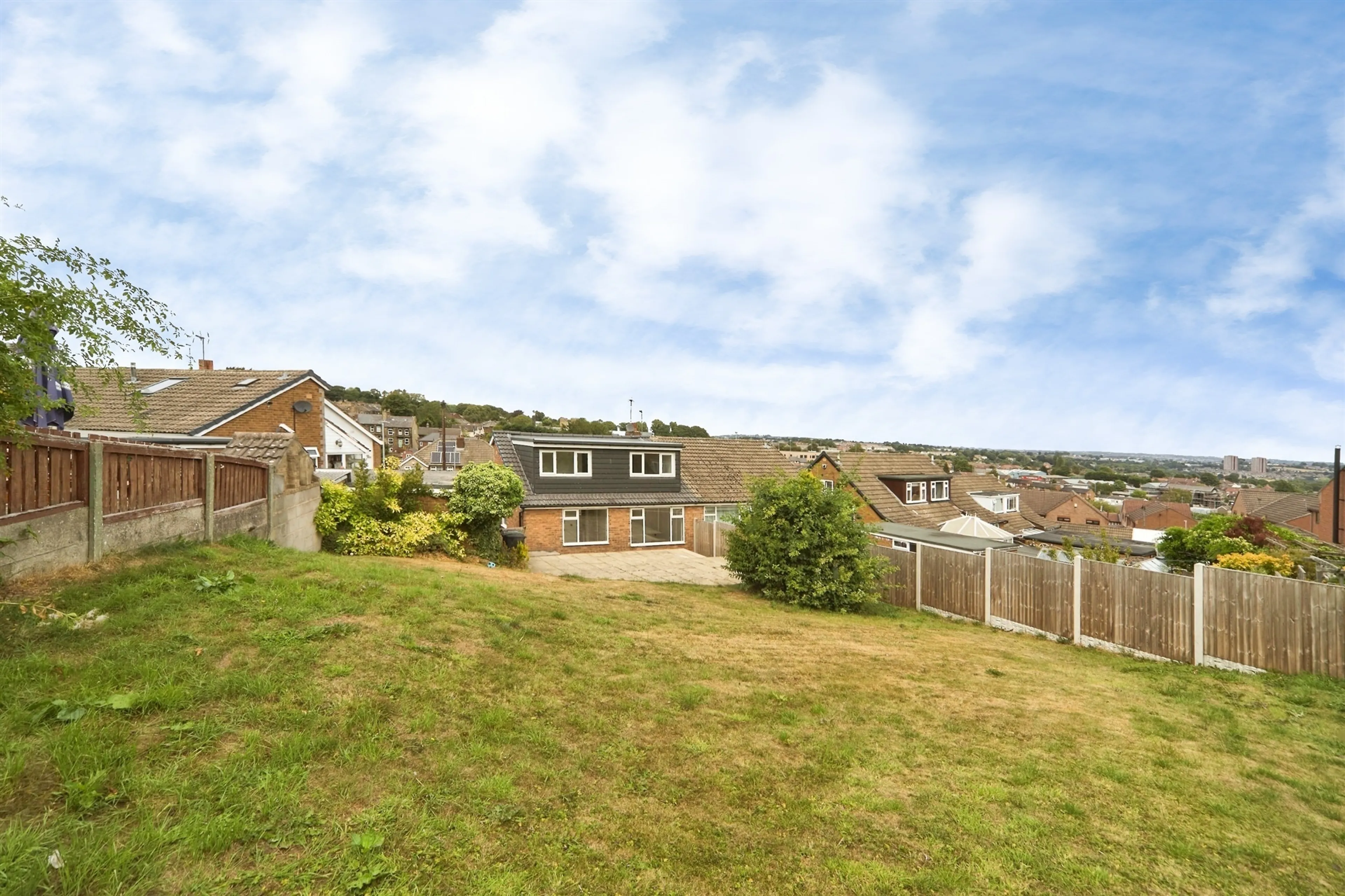 Property at Littlemoor View, Pudsey