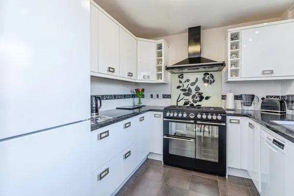 Hunstanton Close, Parkwood, Rainham, ...