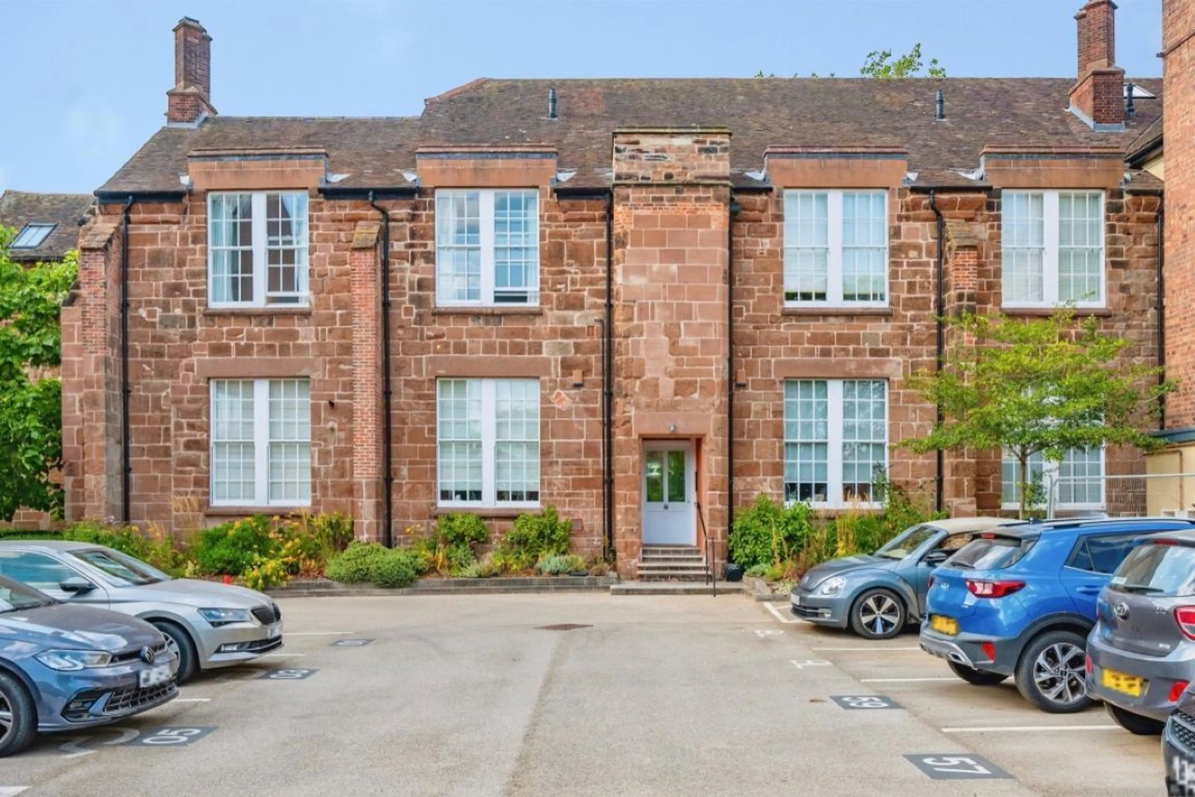 Property photo 0