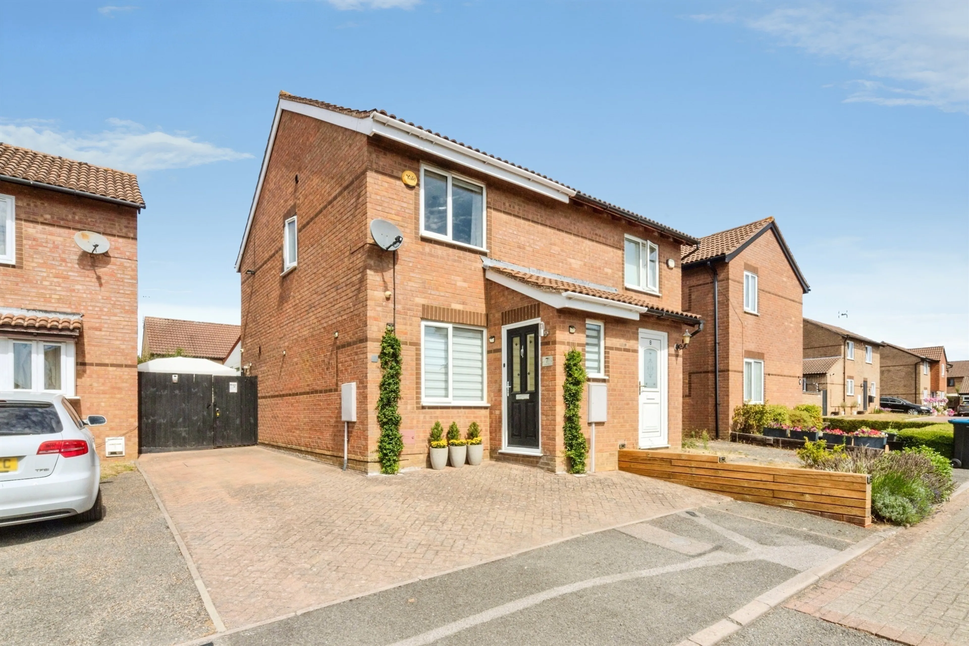 Property photo 0