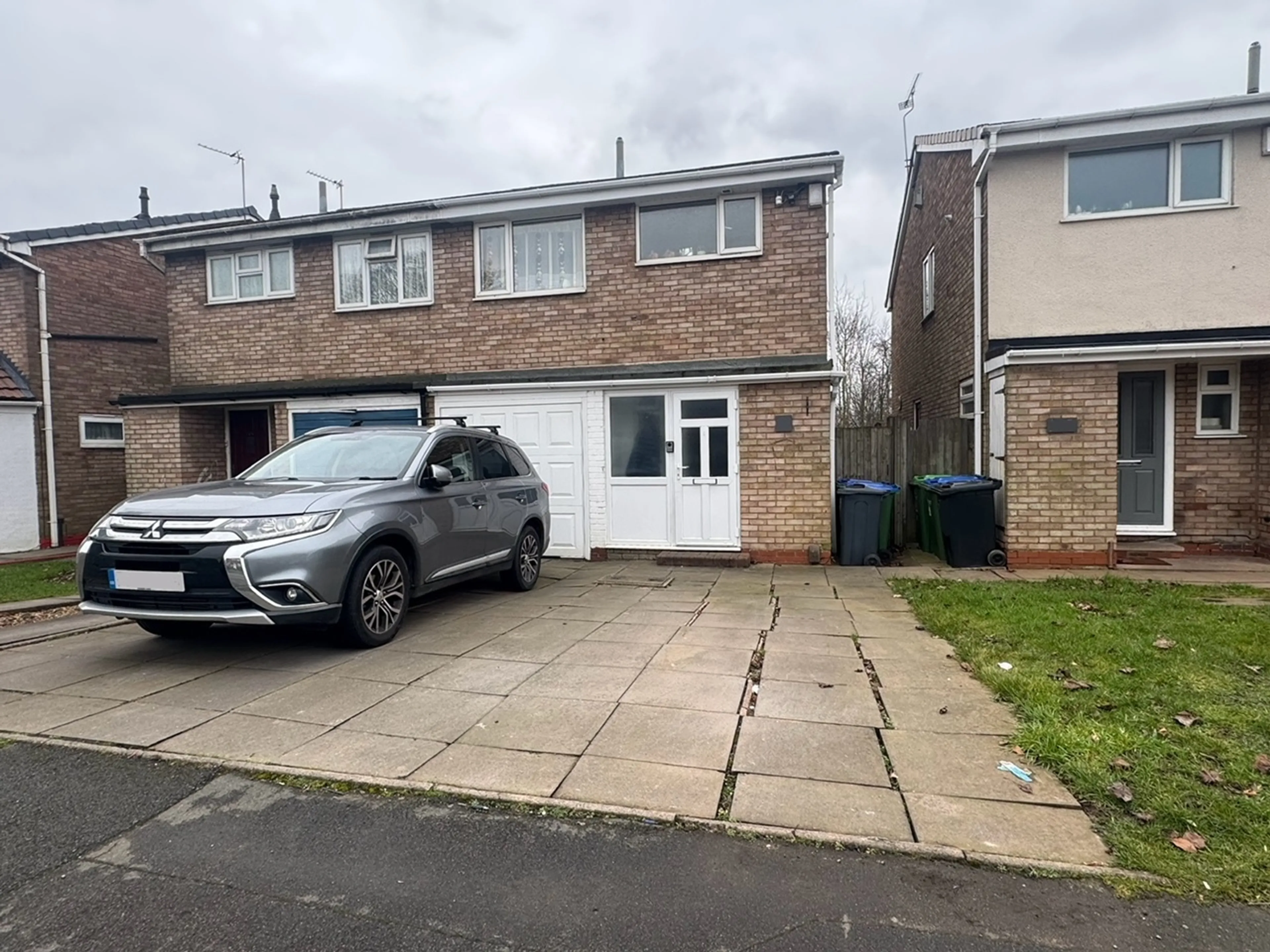 Property photo 0