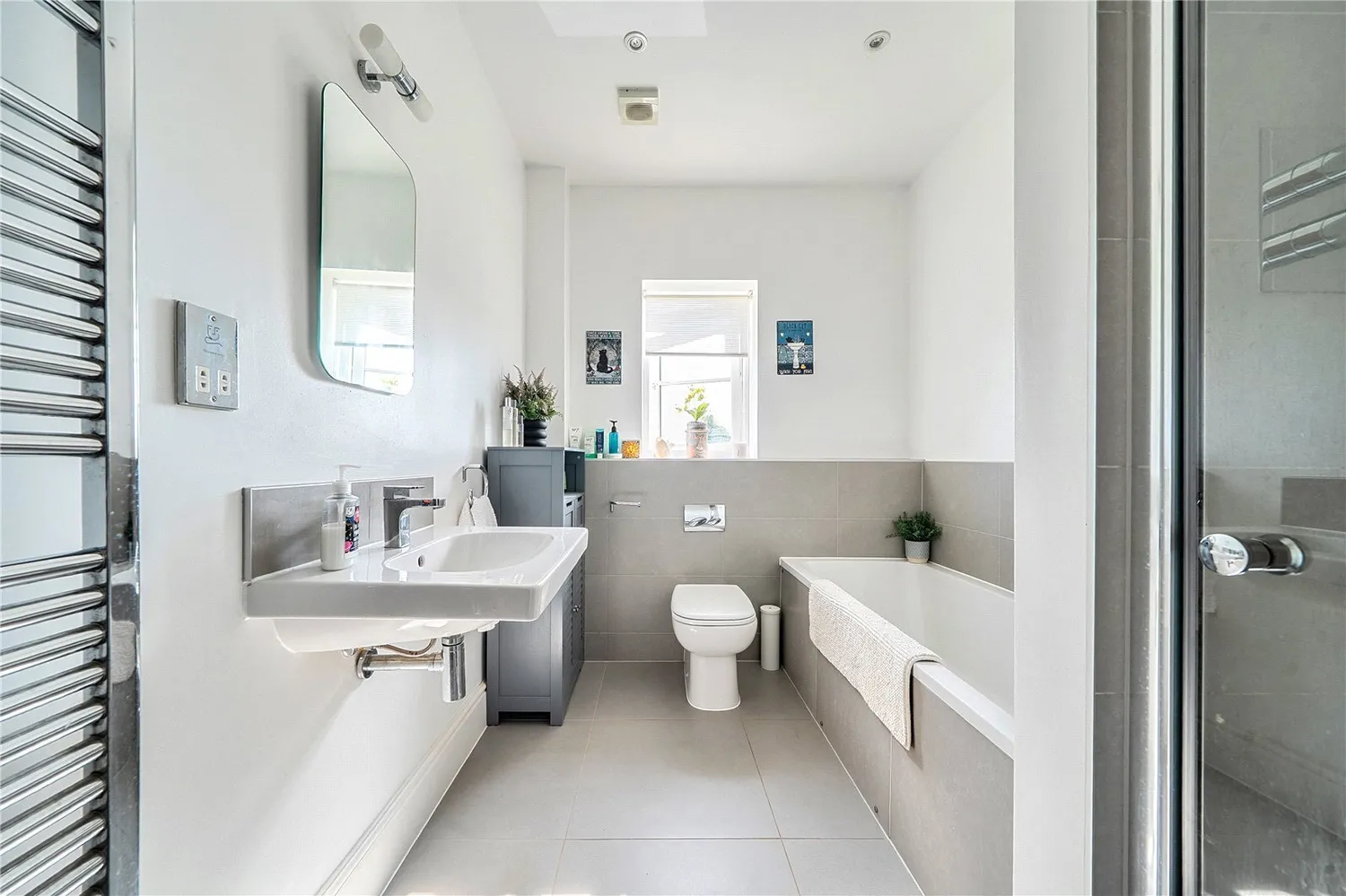 Thurloxton, Taunton, TA2 photo 6